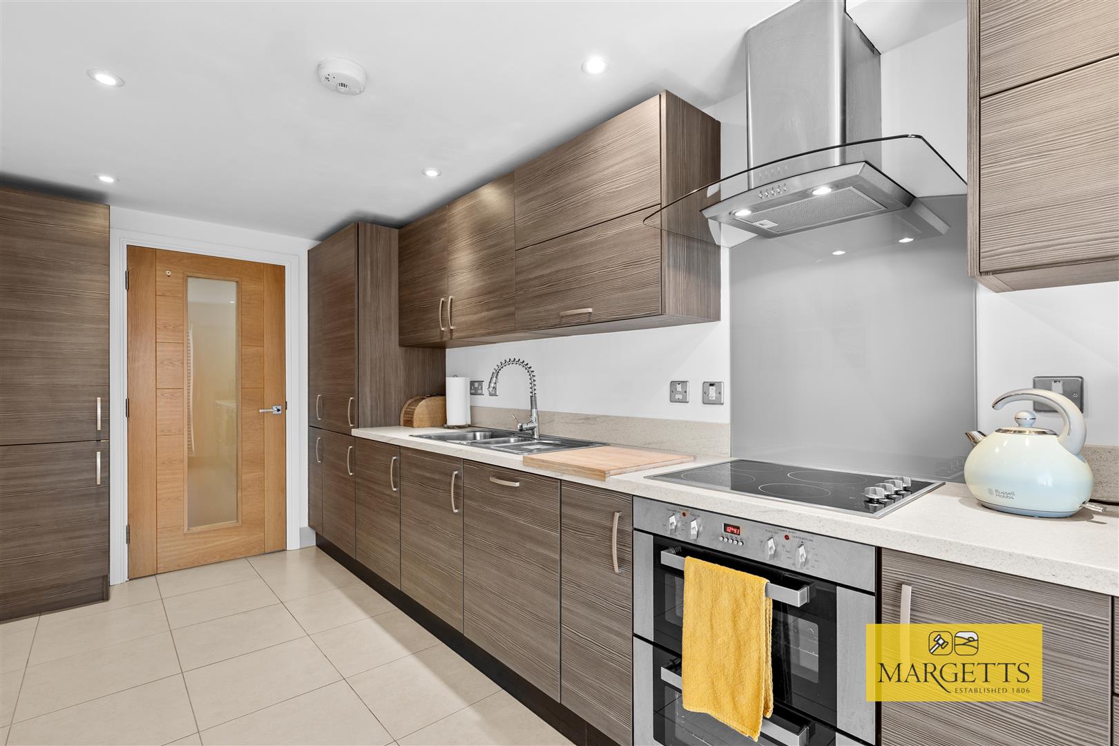 Swan Court, Swan Street, Warwick 12