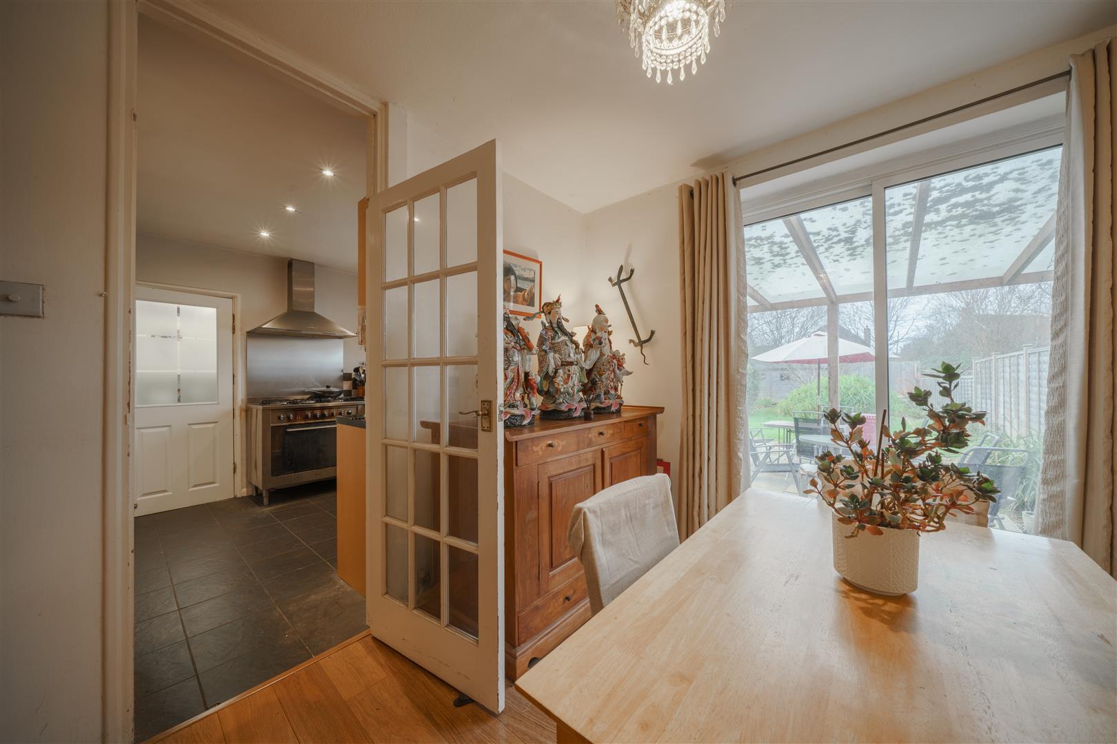 Byron Avenue, Warwick 5