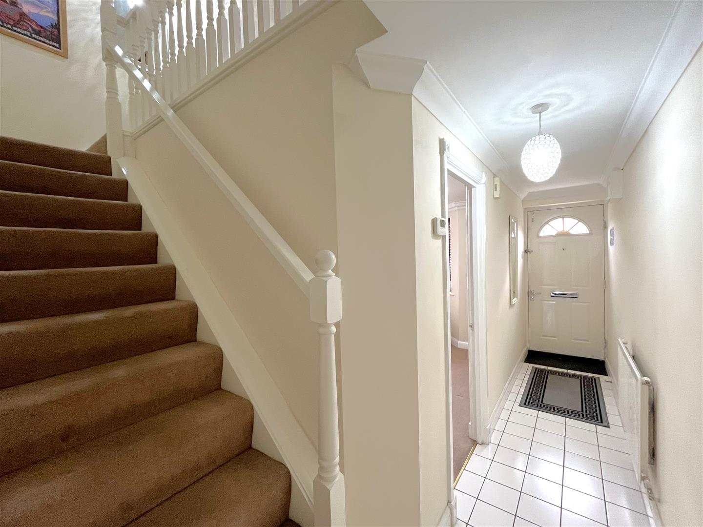 Charter Approach, Off West St, Nr Central Warwick 8