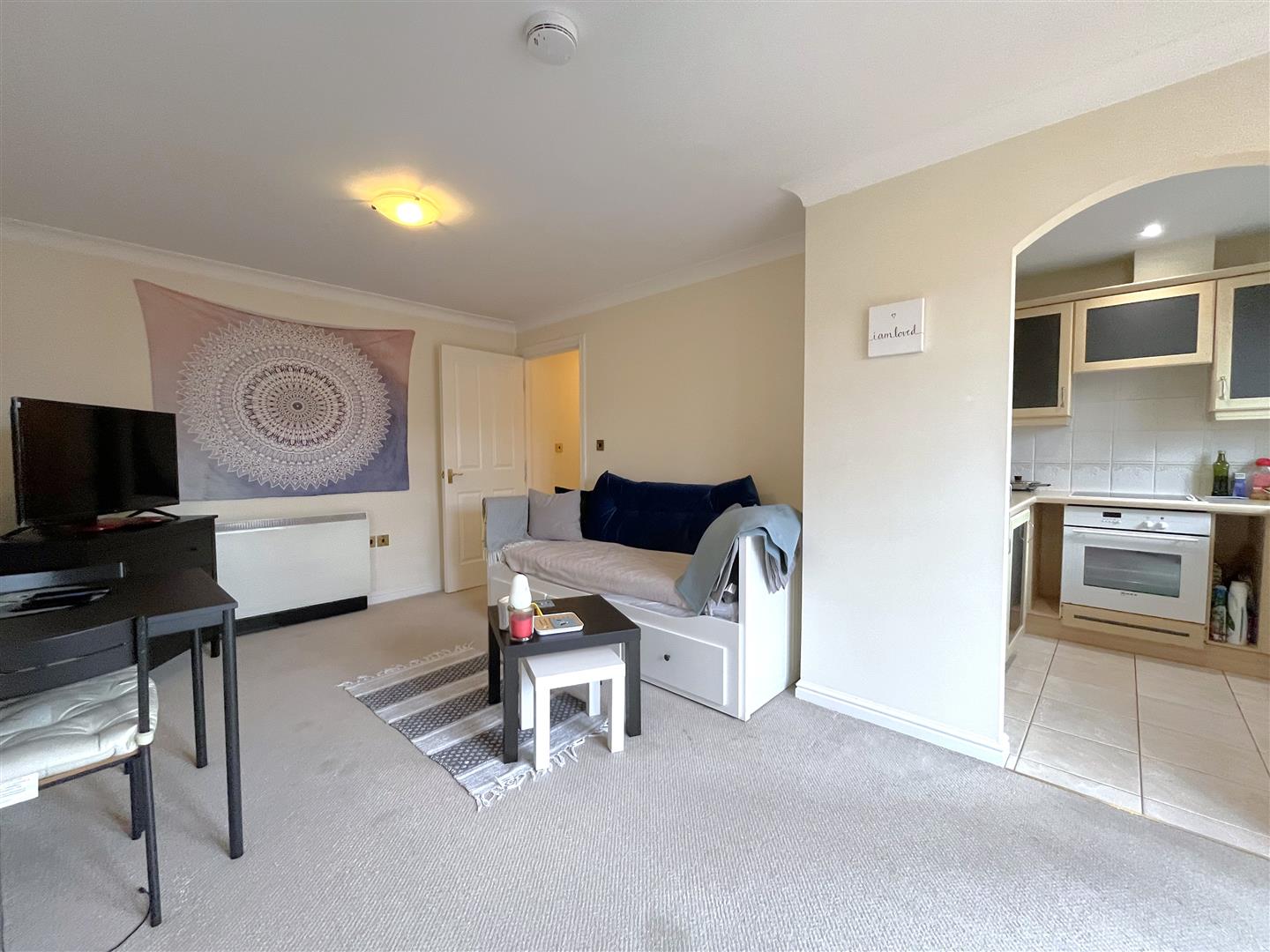 Martinique Square, Bowling Green Street, WARWICK 9
