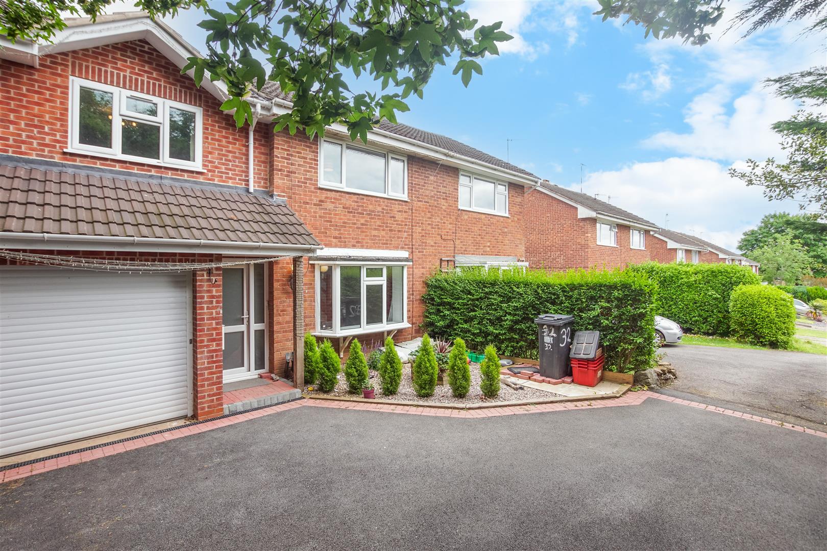Yardley Close, Woodloes Park, Warwick