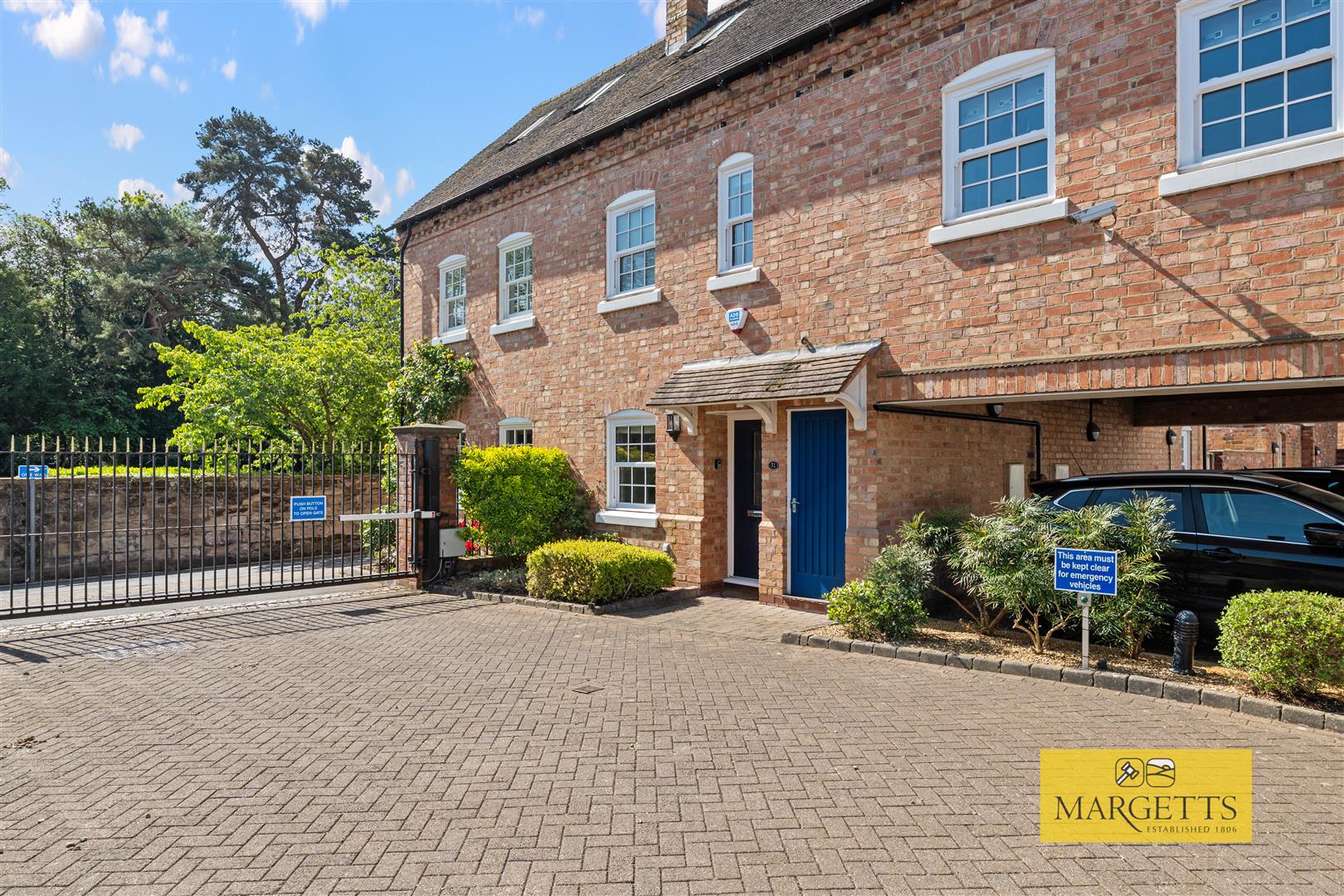 Castle Lane, Warwick 1