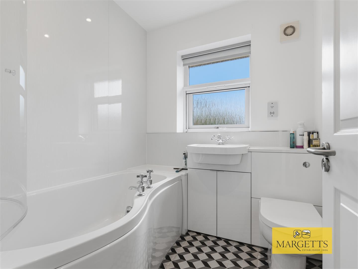 Mallory Drive, Warwick 21