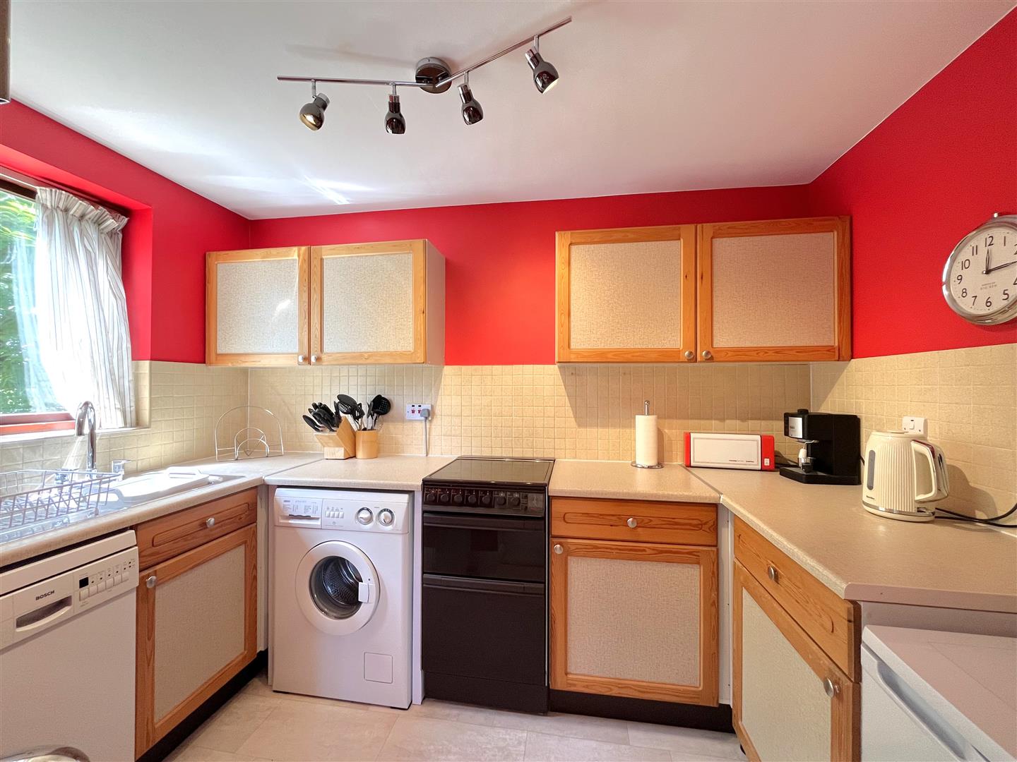 Wallace House, Lammas Walk, Warwick 7