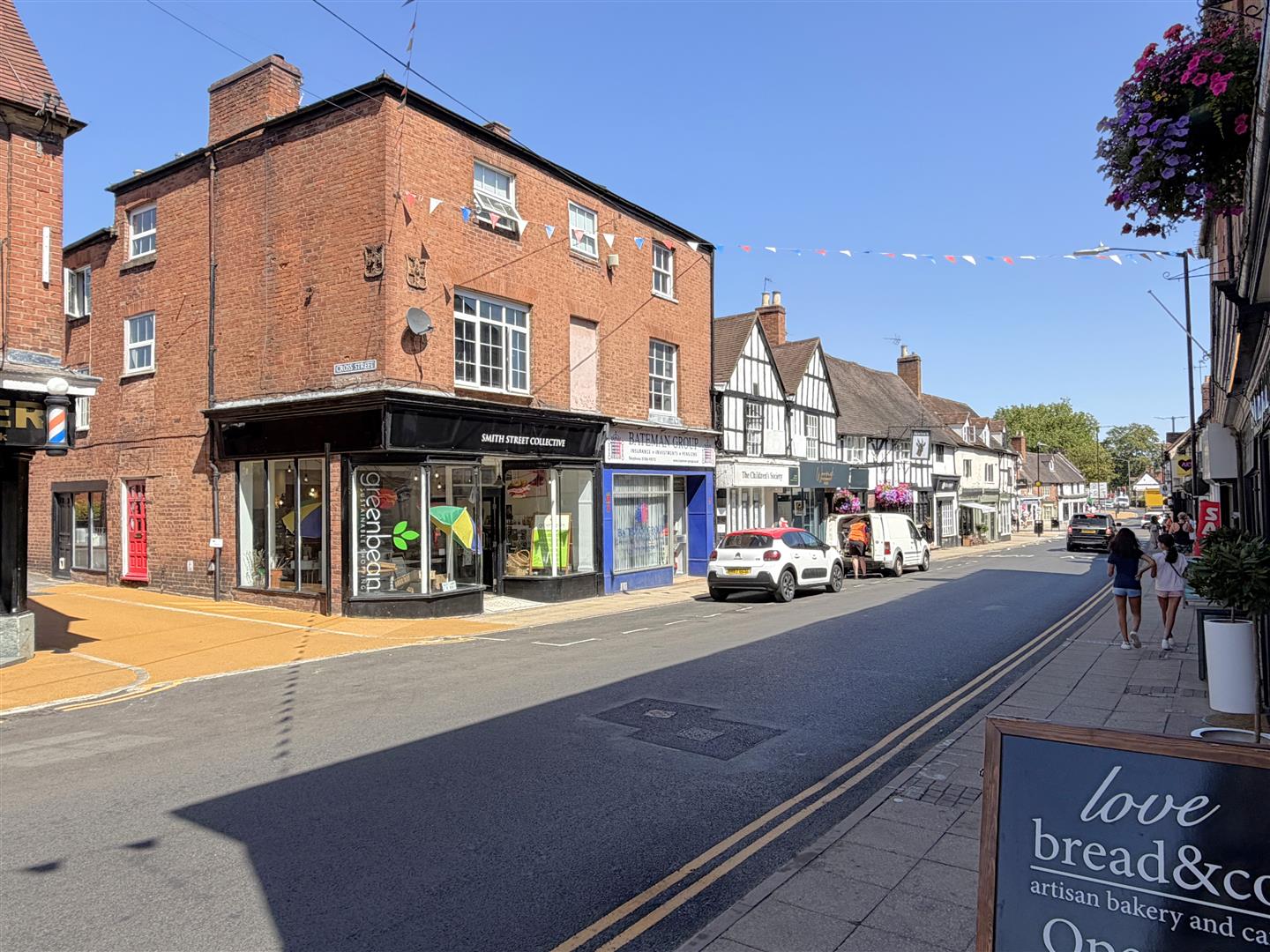 Cross Street, Warwick