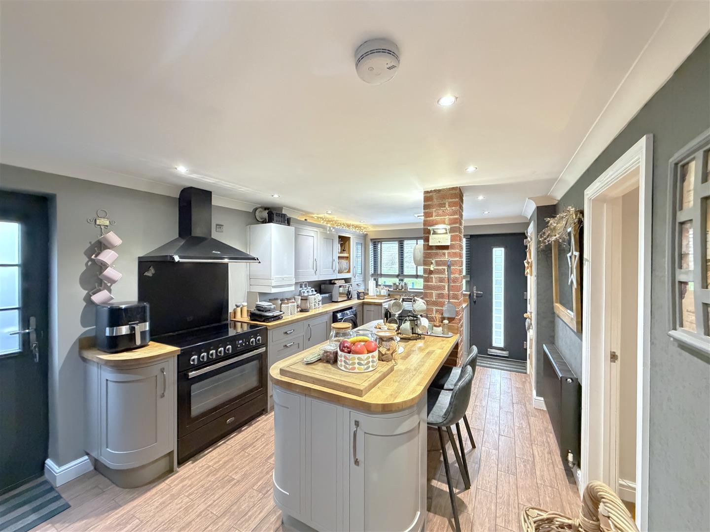 Exham Close, Woodloes Park, Warwick 9