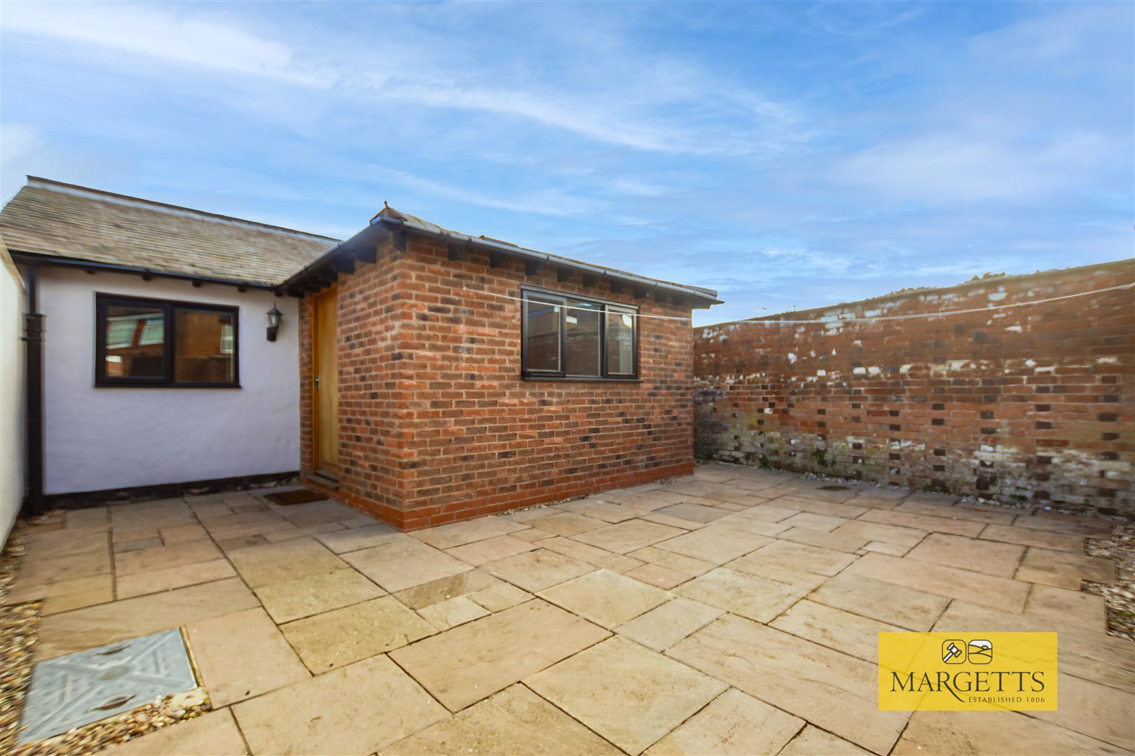 Crompton Court, Hampton Street, Warwick