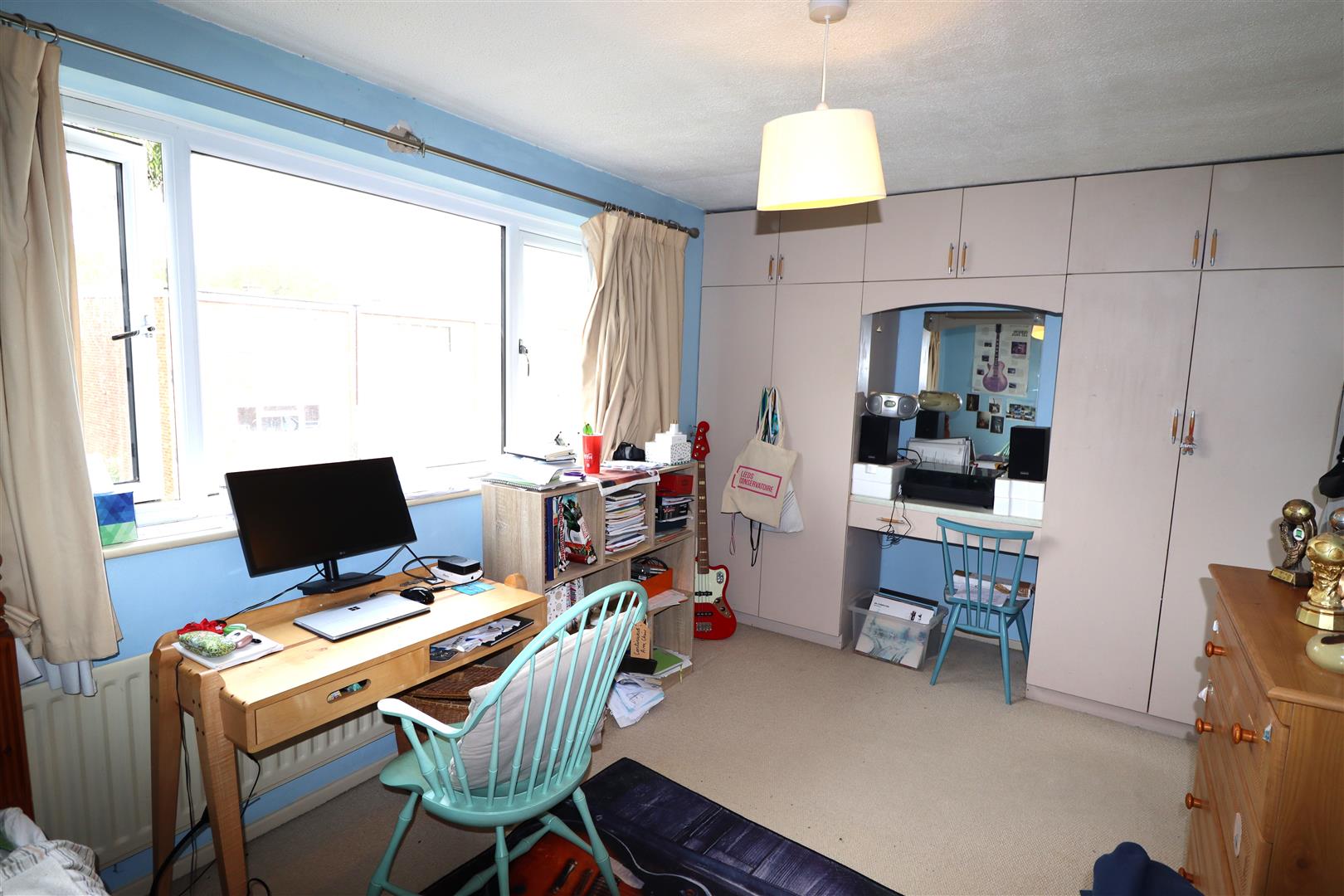 Rich Close, Warwick 17