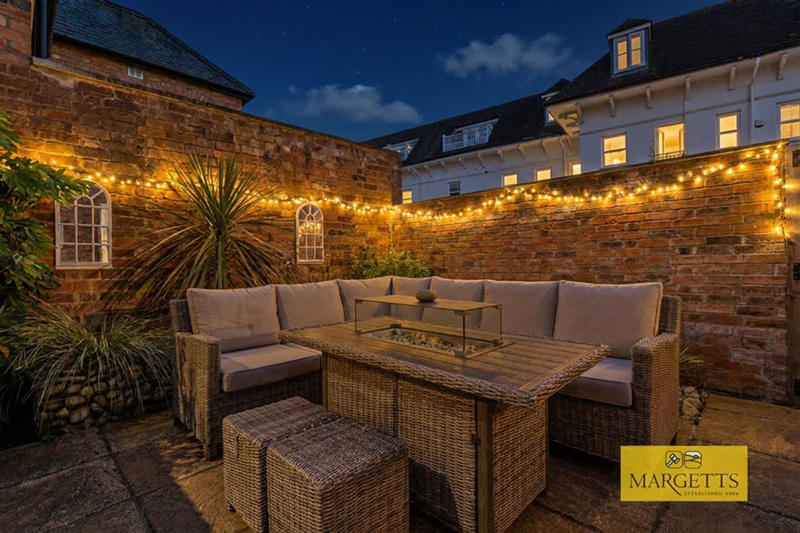 Castle Lane, Warwick 39