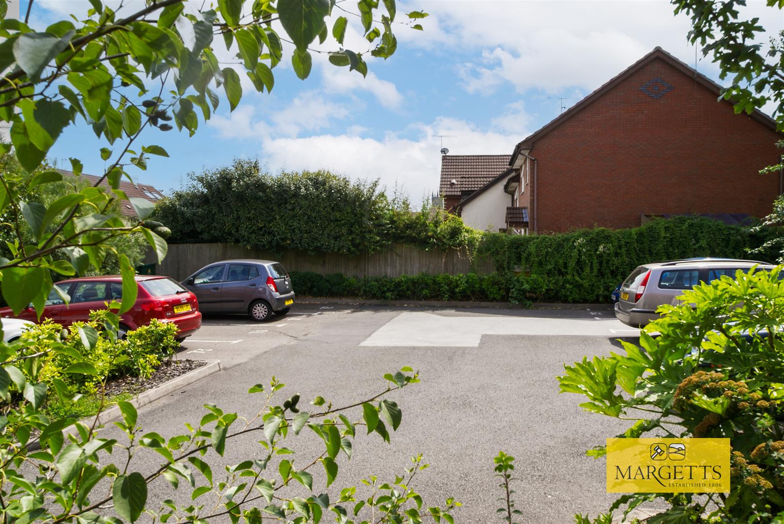 Birch Meadow Close, WARWICK 3