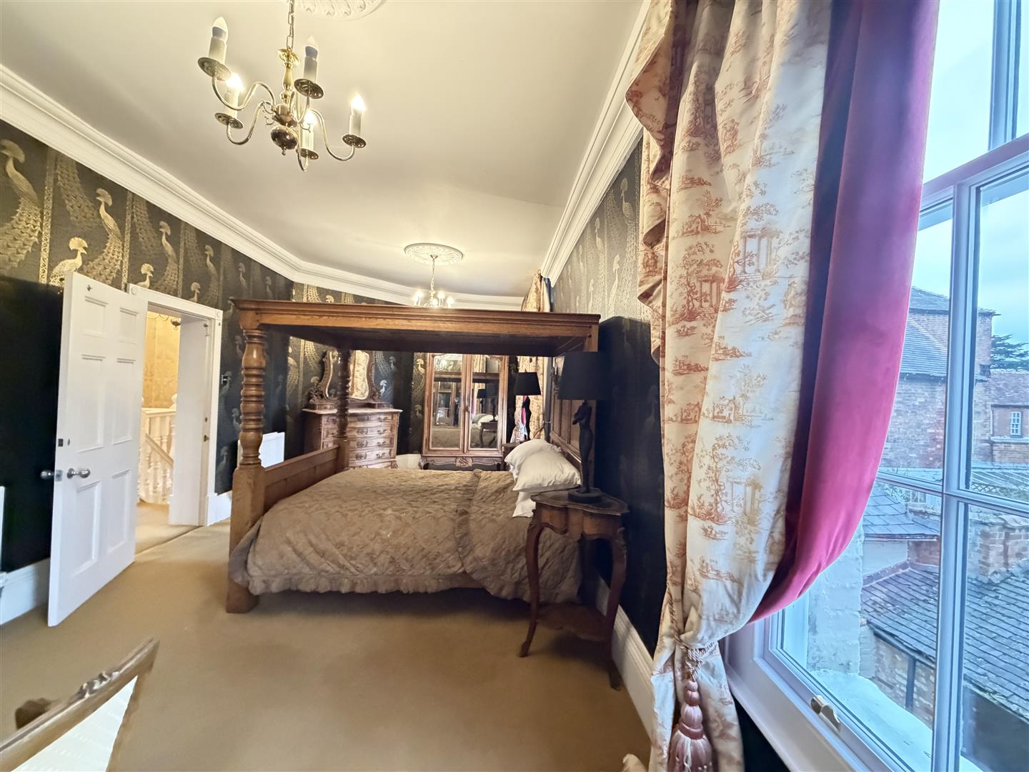 High Street, Warwick 11