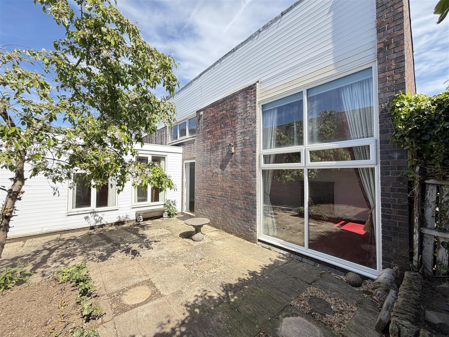 Fields Court, Off Cliffe Way, (or Coventry Rd) Warwick 2