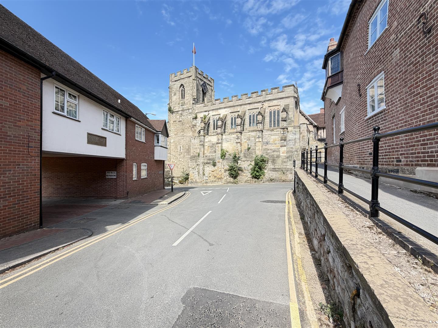 Leycester Place, Central Warwick 12