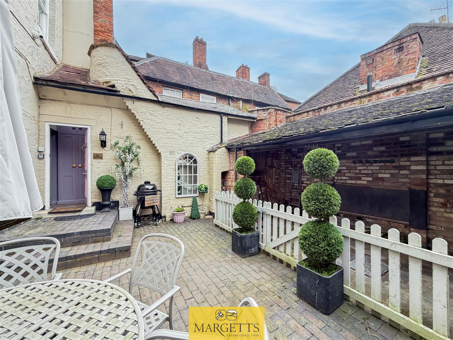 High Street, Warwick 22