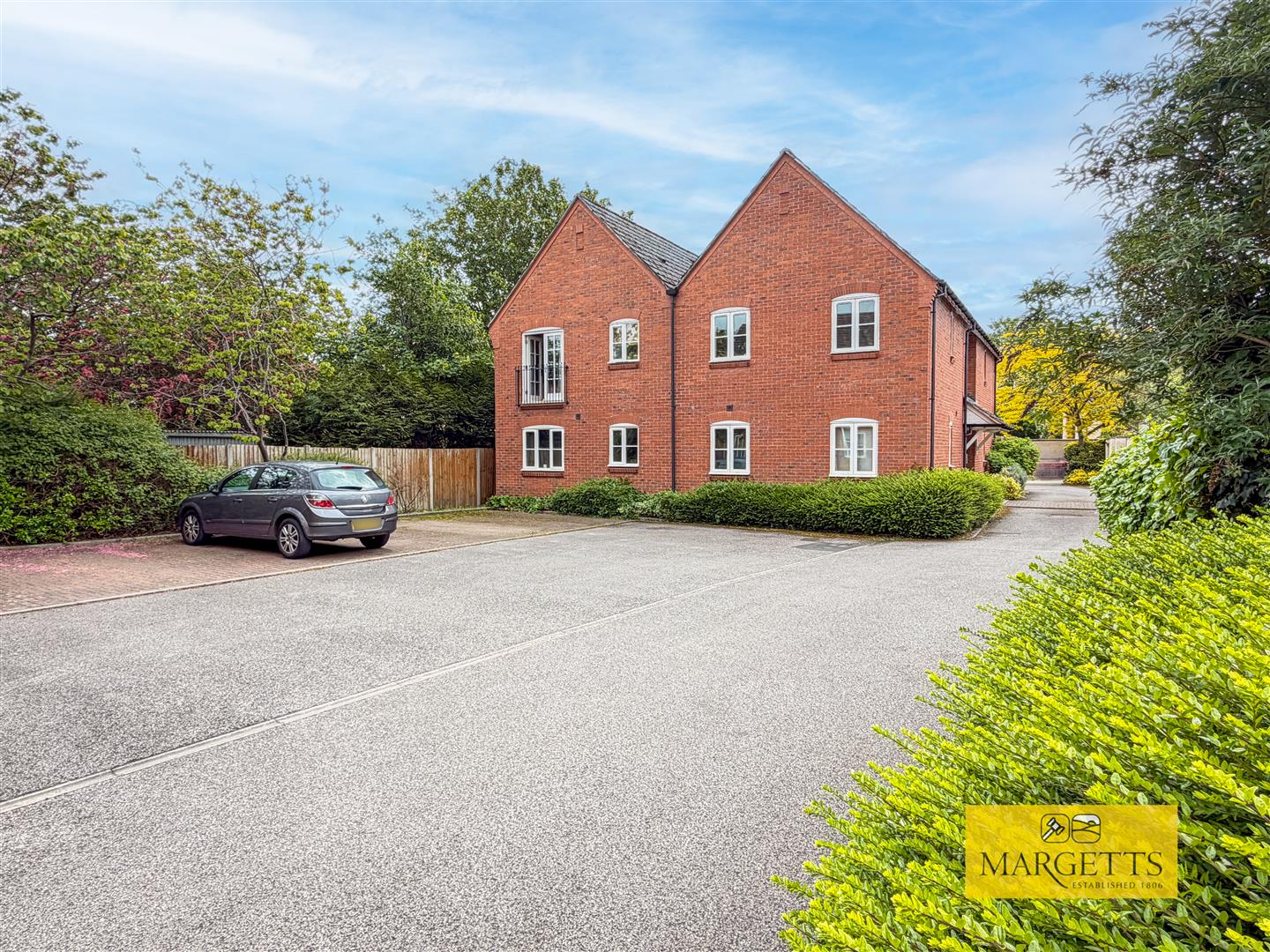 Coach House Mews, Coventry Road, WARWICK 1