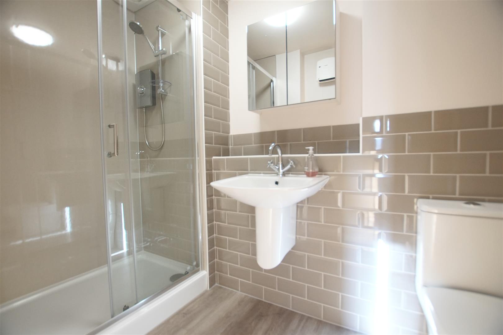 Spring Pool, Off Cape Rd, Warwick 5