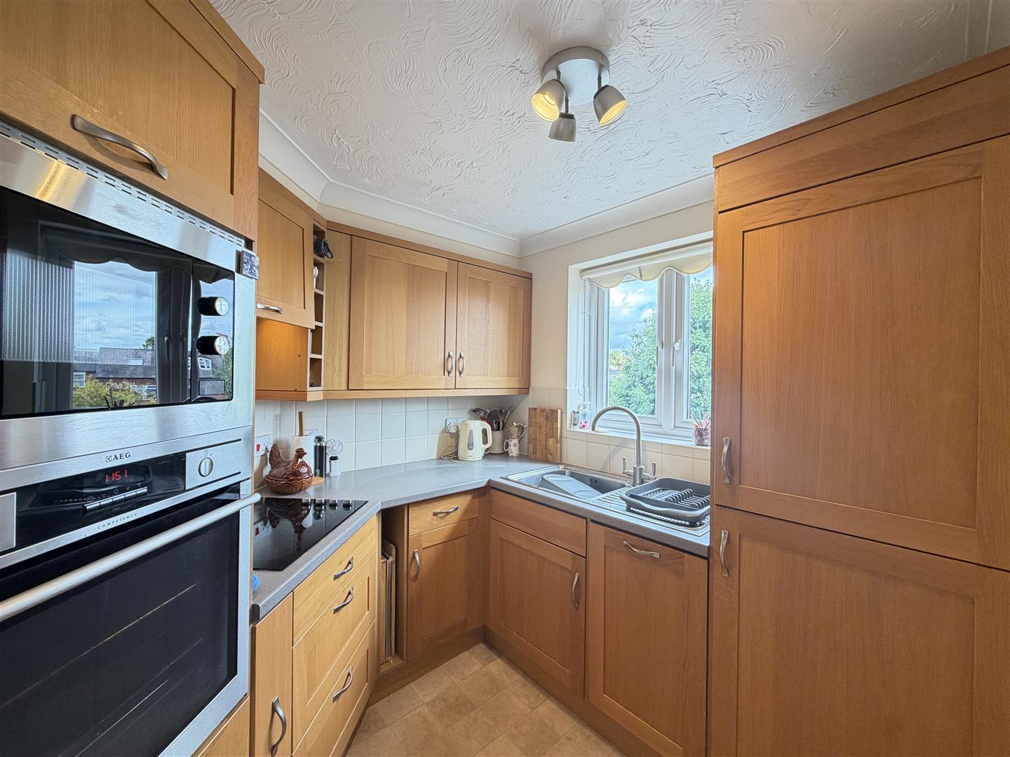 Montgomery Court, Coventry Road, Warwick 5