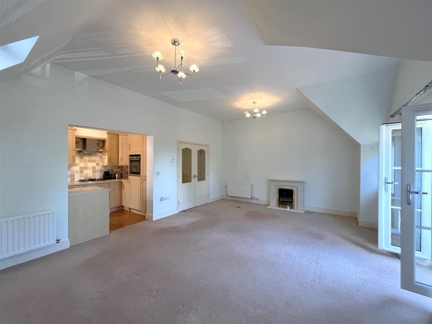 Saxon Court, Guys Cliffe Avenue, Royal Leamington Spa 9