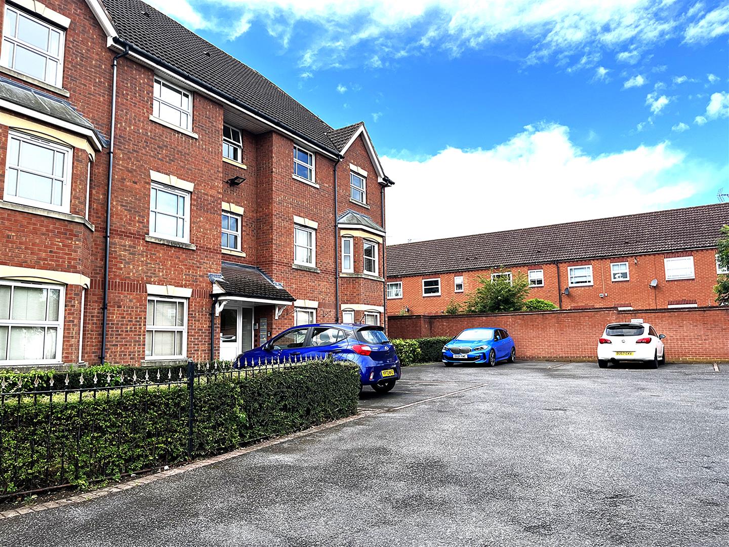 Bromhurst Way, Chase Meadow, Warwick 12